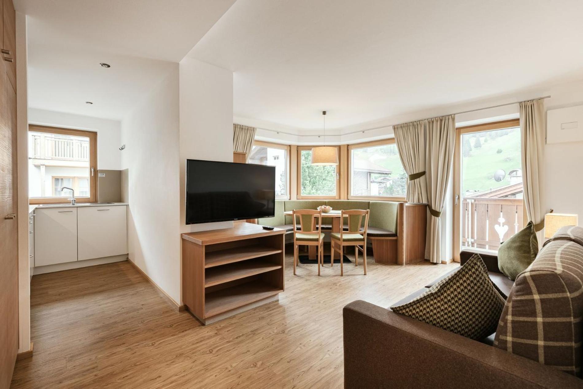 סלבה די ואל גרדנה Apartments Burvel מראה חיצוני תמונה